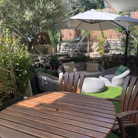 Grimaud Golf Saint Tropez Rez De Jardin Vue Piscine Apartment Exterior photo